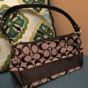 Coach clutch small handbag black grey logo